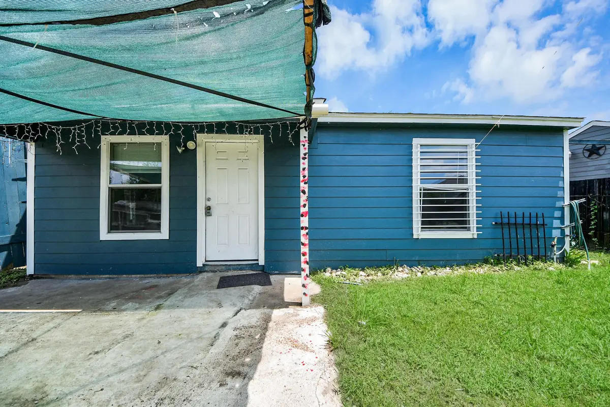 7351 Guadalcanal Road, Houston, TX 77033 - #1