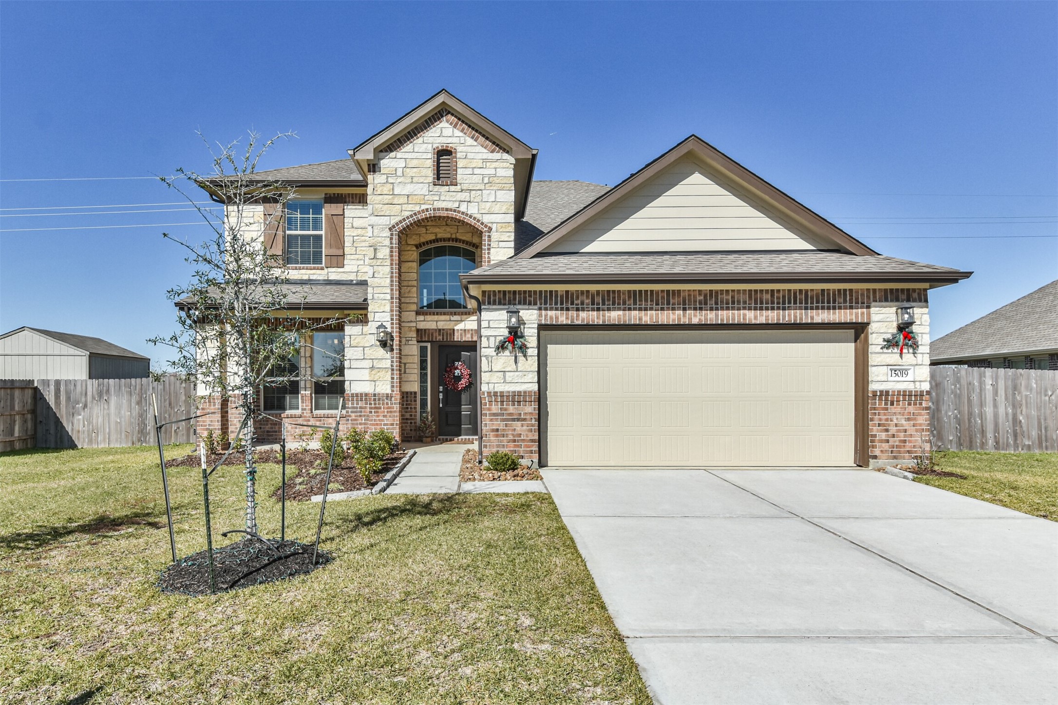 15019 Gulfstream Park Avenue Mont Belvieu TX 77523 BHGRE