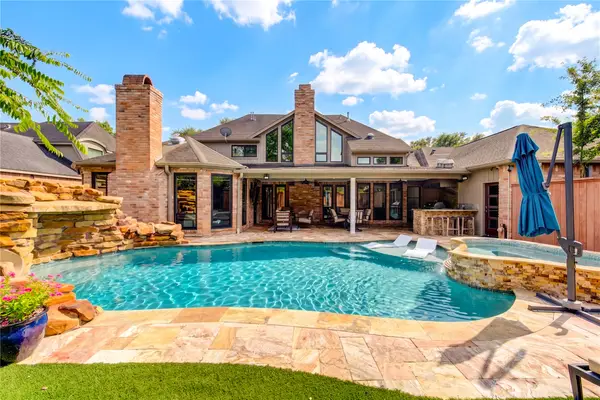 19822 Summerset Way, Houston, TX 77094