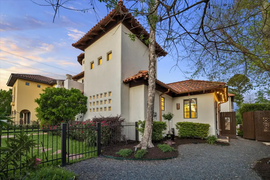 838 Ashland Street, Houston, TX 77007 - #3