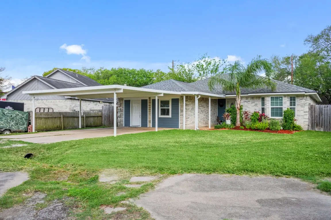 3212 Acorn Circle, Dickinson, TX 77539 - #1