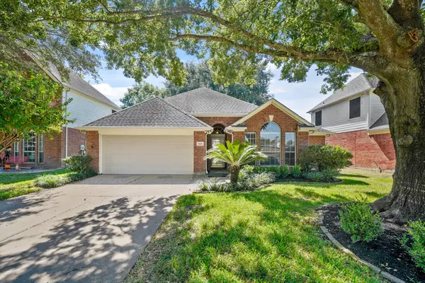 19807 Oakwood Falls Trl Drive, Houston, TX 77084-1863