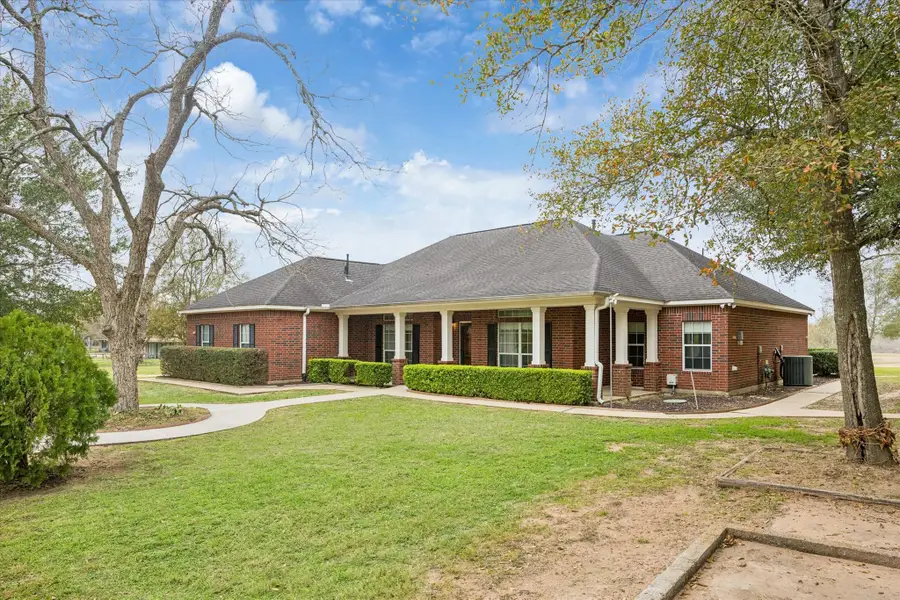 324 Howard Street, Sealy, TX 77474 - Image #3