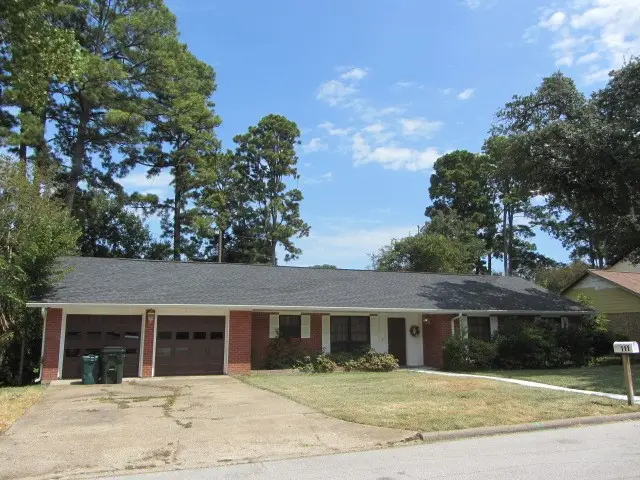 111 Elmwood Street, Huntsville, TX 77320 - #1