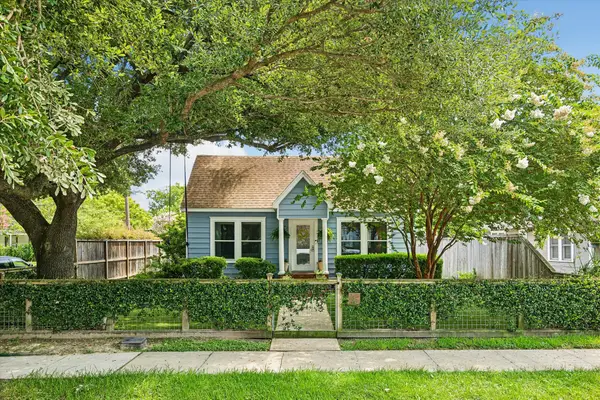 230 E 25th Street, Houston, TX 77008