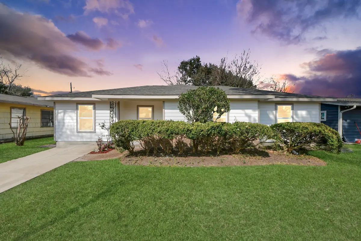 5639 Westover Street, Houston, TX 77033 - #1