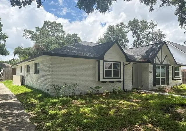 9410 Albury Drive, Houston, TX 77096 - #3