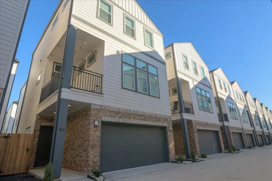 760 W Donovan Street, Houston, TX 77091 - Image #2