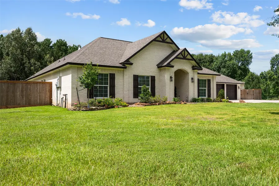 572 Pinchback Drive, Anahuac, TX 77514 - #3