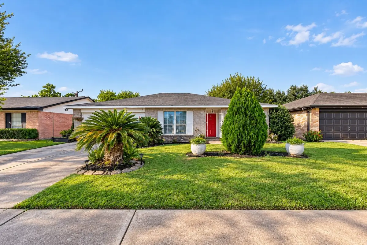 5106 Ridge Manor Drive, Houston, TX 77053 - #1