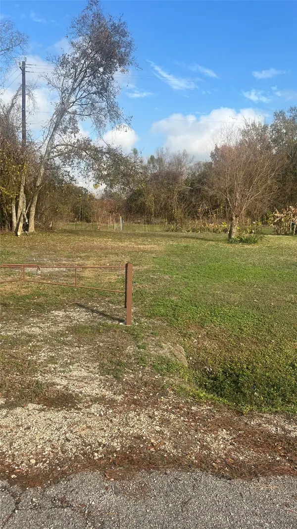 1203 Castledale Drive, Houston, TX 77037