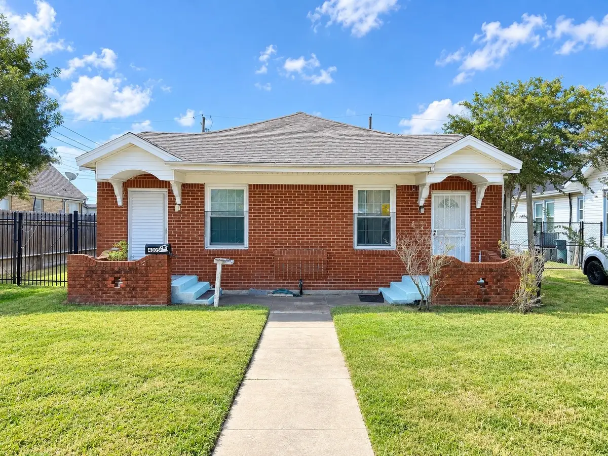4305 Avenue N 1/2, Galveston, TX 77550 - #1
