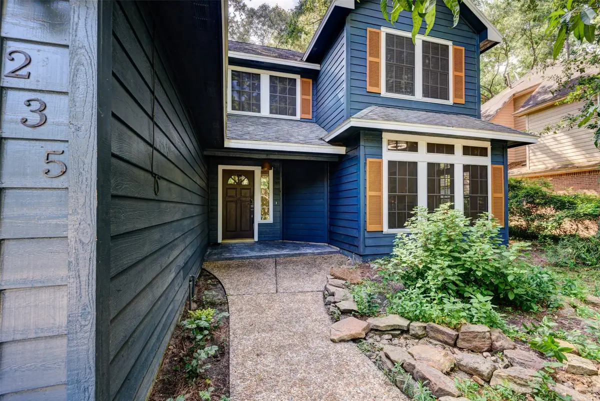 235 S Crimson Clover Circle, The Woodlands, TX 77381 - Image #1