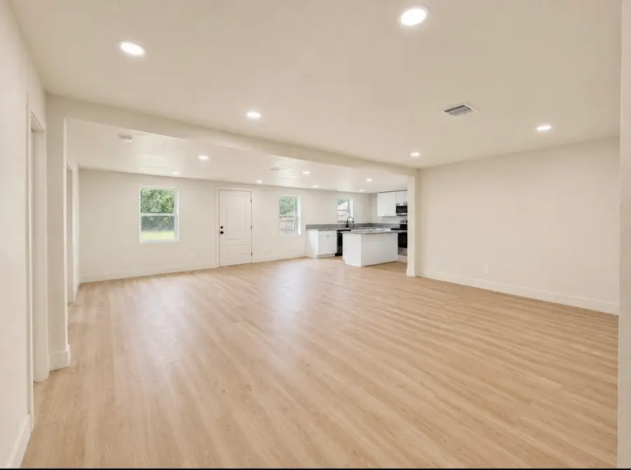 4607 Englewood Street, Houston, TX 77026 - #2