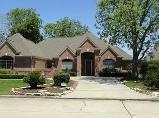 590 Edgewood Drive, Montgomery, TX 77356