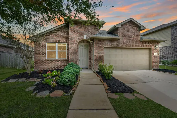 2206 Hidden Meadow Lane, Pearland, TX 77089