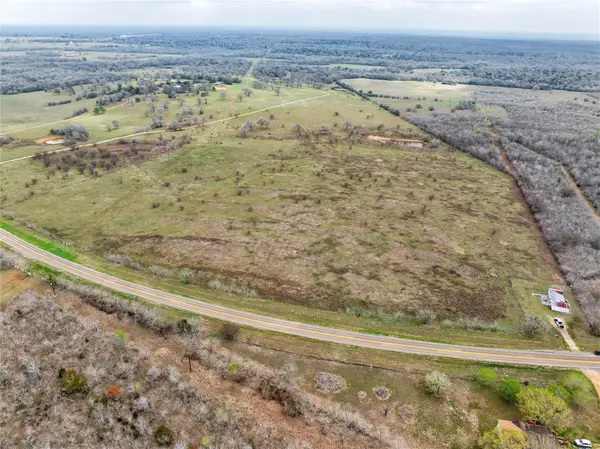 471 Fm 1296, Waelder, TX 78959