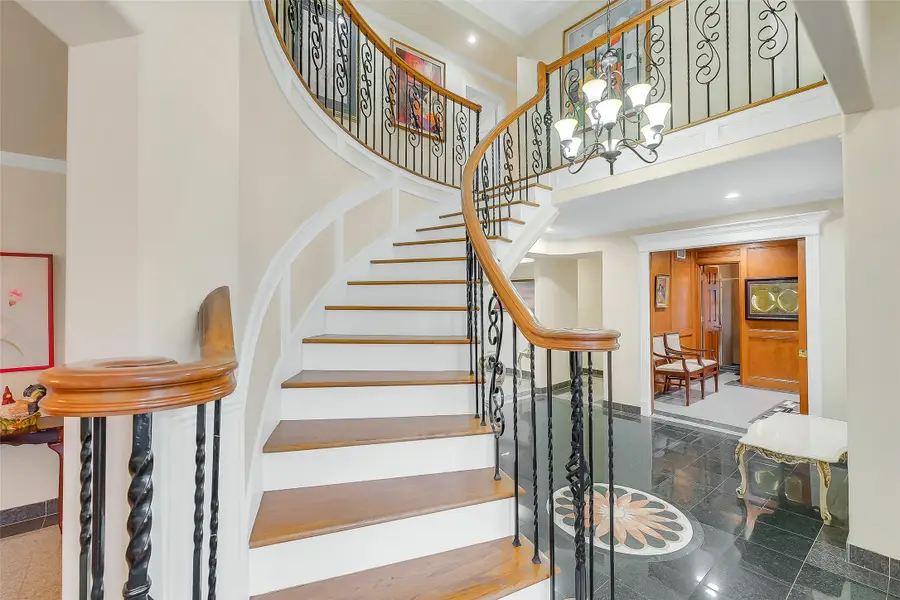 11730 Denise Drive, Hedwig Village, TX 77024 - Image #2