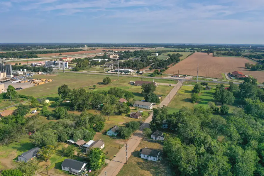 708 Mattie Street, Wharton, TX 77488 - #2