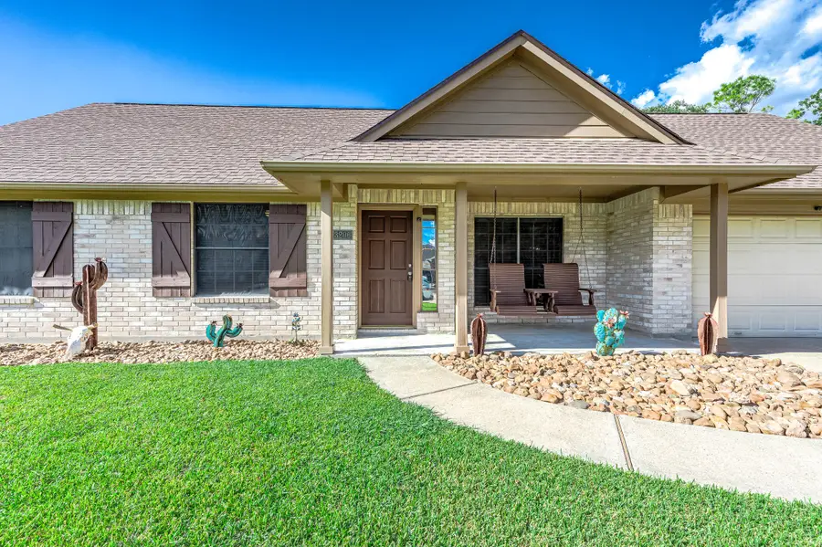 3206 Fox Run Drive, Alvin, TX 77511 - #2