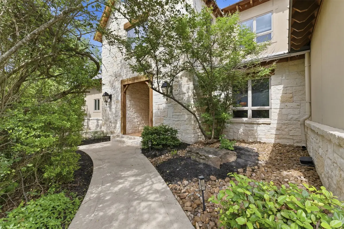 9201 Lake Forest Court N, College Station, TX 77845 - #1