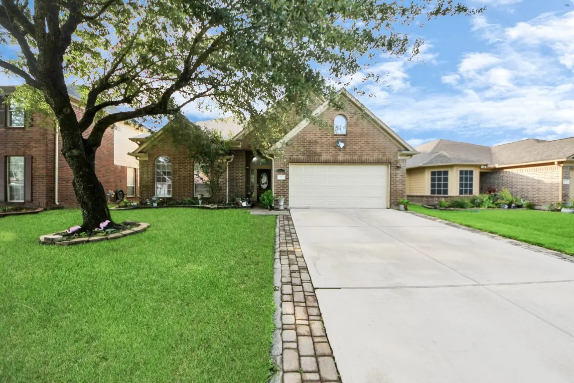 922 N Sky Drive, Houston, TX 77073 - #1