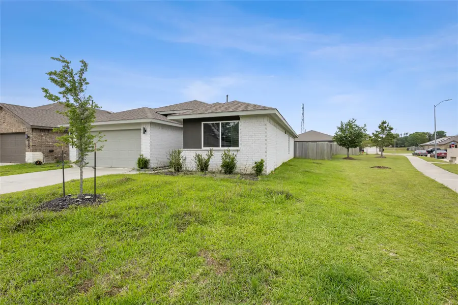 1702 Plantation Place, Baytown, TX 77523 - #3