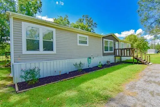 135 Kilmer St, Vidor, TX 77662