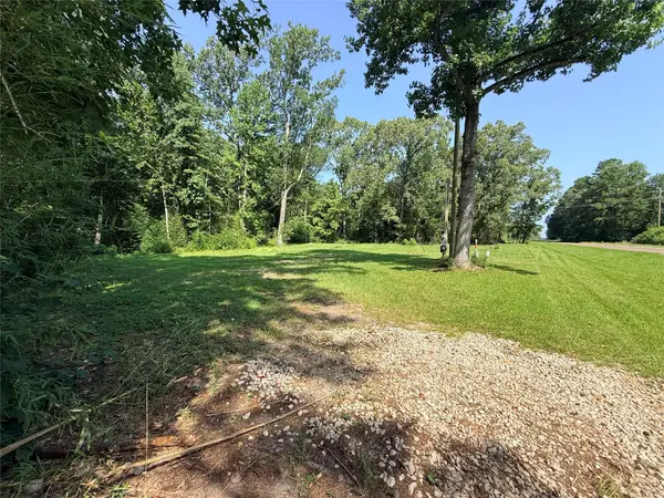 5899 Fm 350 N, Livingston, TX 77352