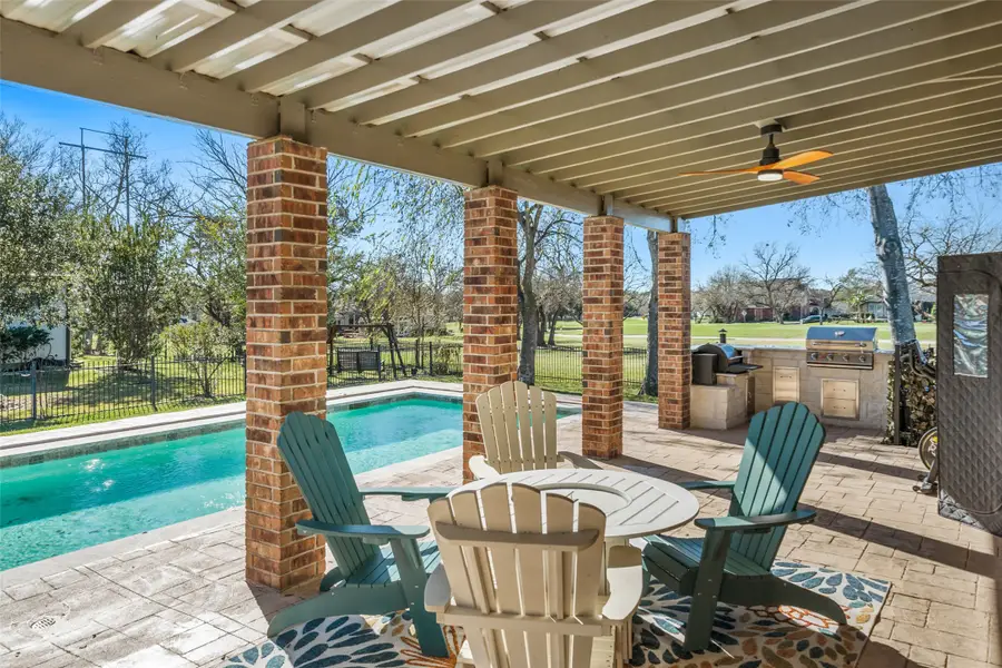 118 Hillsborough Drive W, Montgomery, TX 77356 - Image #3