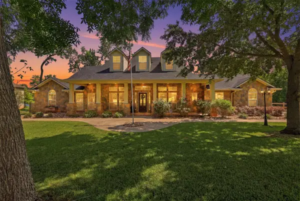 1417 Sapphire Shores, Willis, TX 77378