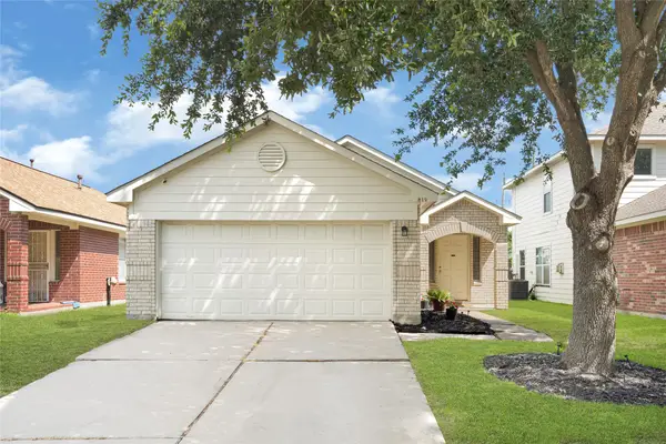 819 Royal George Lane, Houston, TX 77047