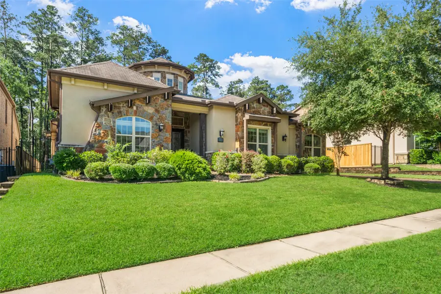 109 Evergreen Oak Drive, Conroe, TX 77384 - Image #2