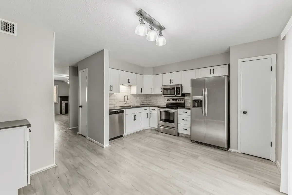 2521 Crosstimbers Street #F6, Huntsville, TX 77320 - #1