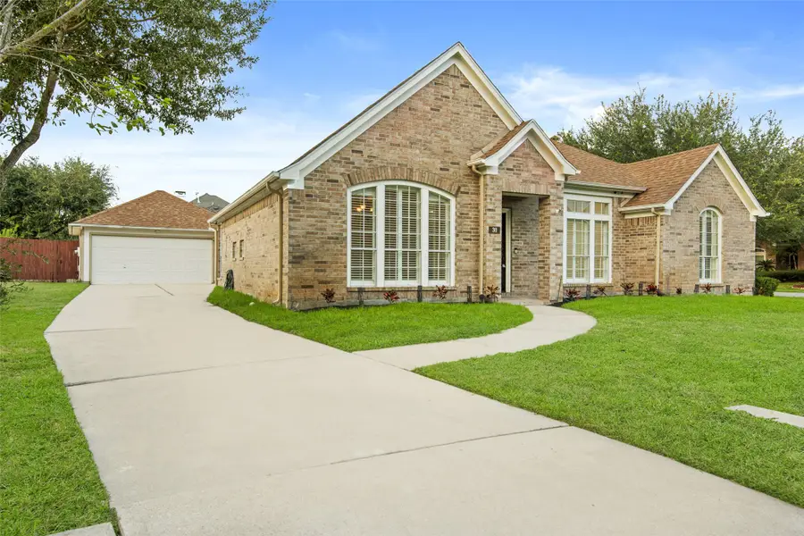 30 Crestview Trail, Houston, TX 77082 - Image #2