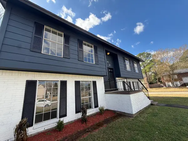 402 Tresvant Drive, Houston, TX 77598