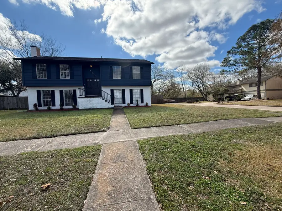 402 Tresvant Drive, Webster, TX 77598 - #3