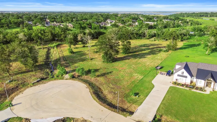 6642 Freret Bayou Drive, Baytown, TX 77523 - Image #3