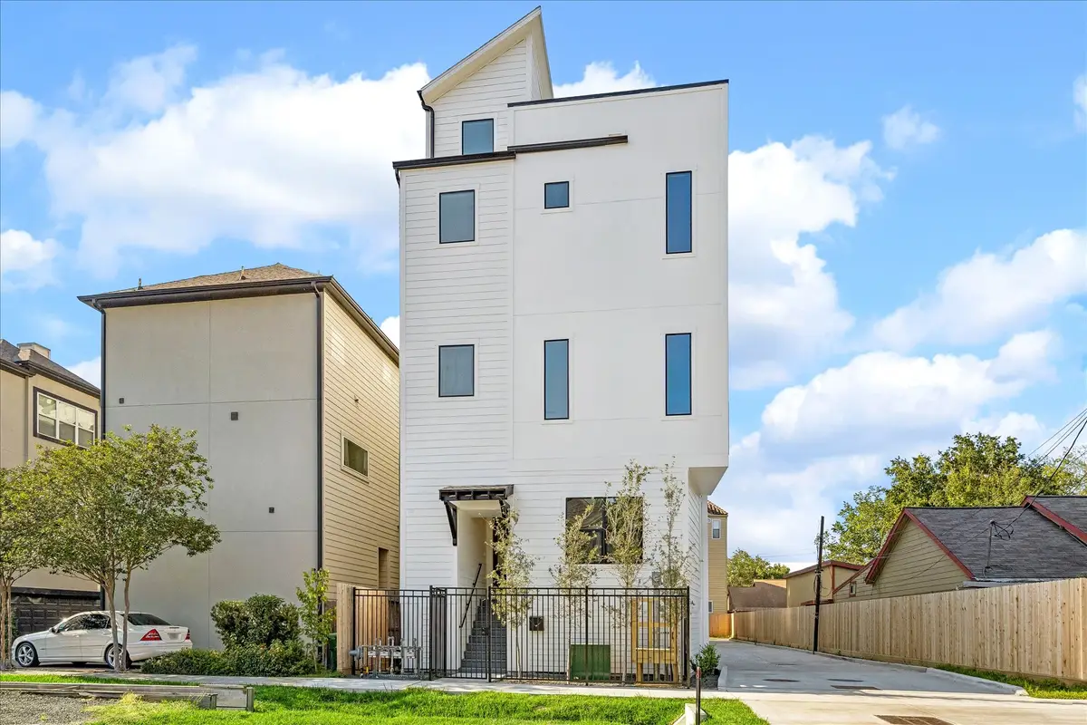 1329 W 22nd Street, Houston, TX 77008 - #1