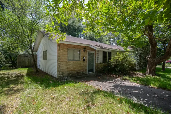 104 Britton Drive, Silsbee, TX 77656