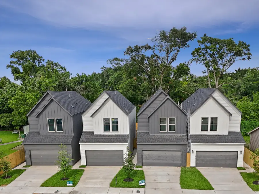 7416 - 7418 Maxroy Street, Houston, TX 77088 - Image #2