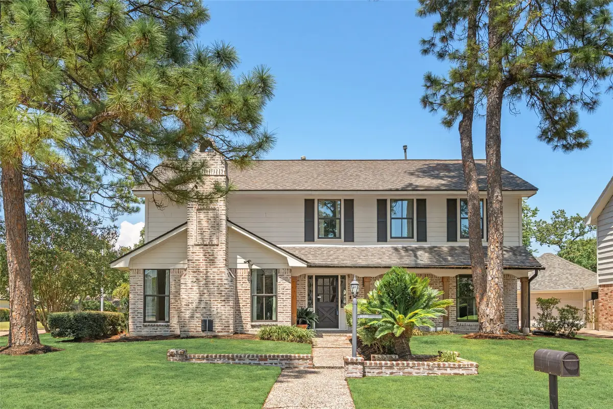 10830 Burgoyne Road, Houston, TX 77042 - #1