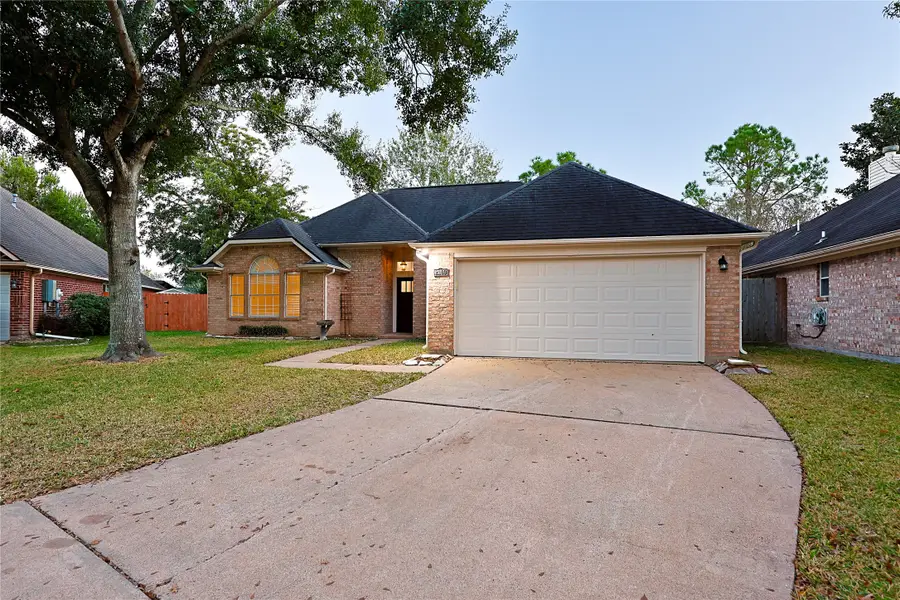2109 Eastland Street, League City, TX 77573 - Image #2
