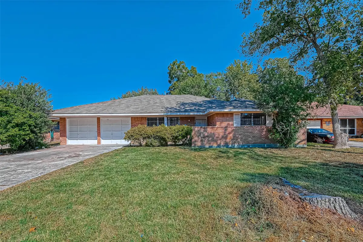 2946 Dragonwick Drive, Houston, TX 77045 - #1