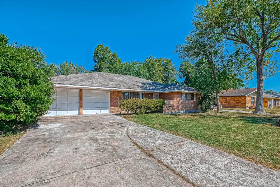 2946 Dragonwick Drive, Houston, TX 77045 - #2