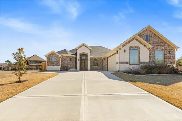 311 Bentwood Court, Montgomery, TX 77356