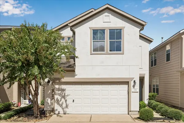 1910 Harwood Springs Drive, Houston, TX 77080