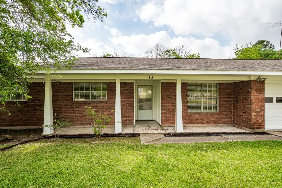 122 Honeysuckle Drive, Baytown, TX 77520 - #2