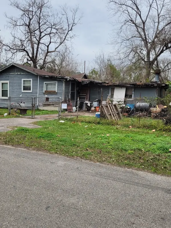 2402 Mierianne Street, Houston, TX 77093