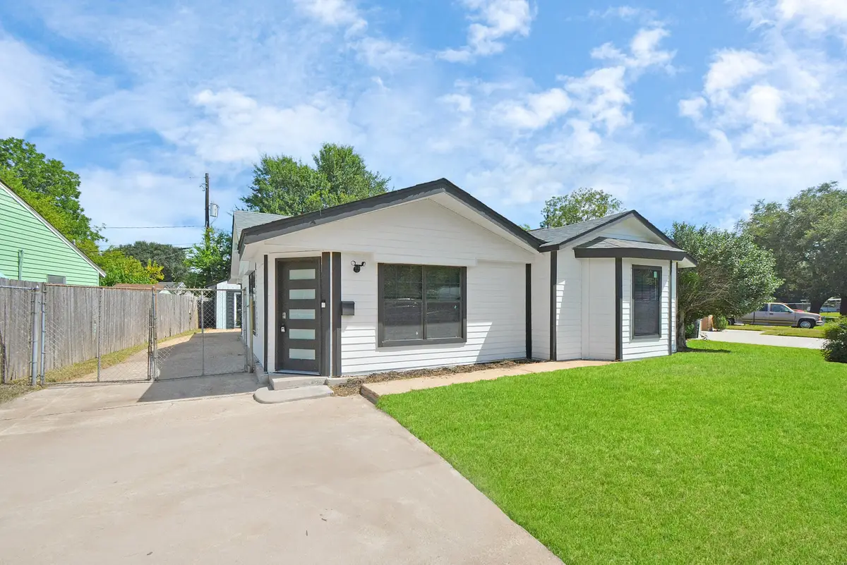 4841 Clover Street, Houston, TX 77033 - #1